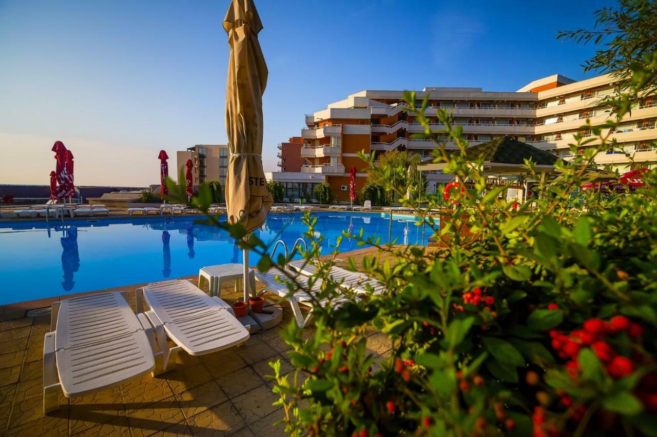 Savoy Hotel Mamaia Exterior photo