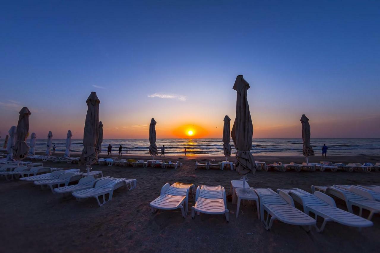 Savoy Hotel Mamaia Exterior photo
